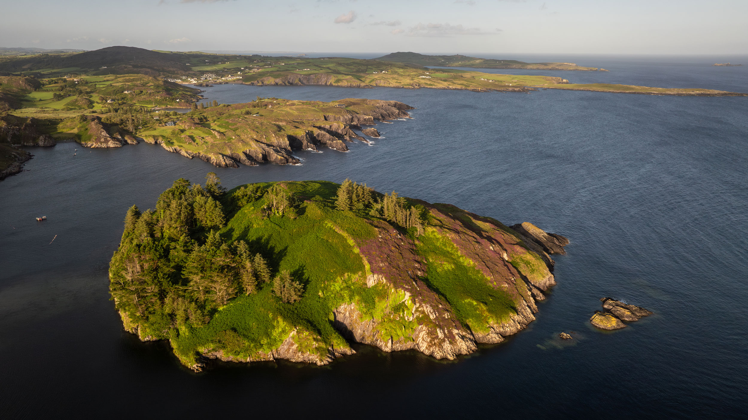 Coastal and oceanic landforms, Water resources, Natural landscape, Sky, Cloud, Mountain, Bank